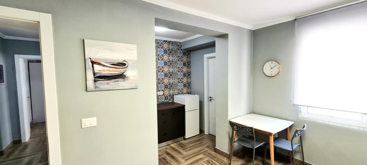 Apartmán 2V1 - 21 Dhjetori Tirana Exteriér fotografie